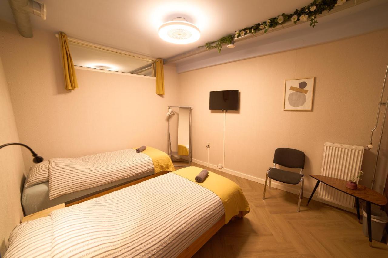 #rijnapartment Airborne & Lovely Rijnkade Apartment *